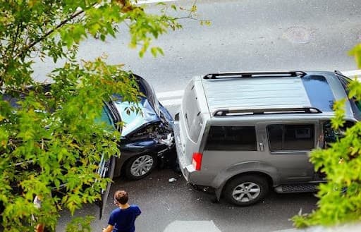 Steps to Take When You Get into a Car Accident in Brisbane: Legal Guidelines