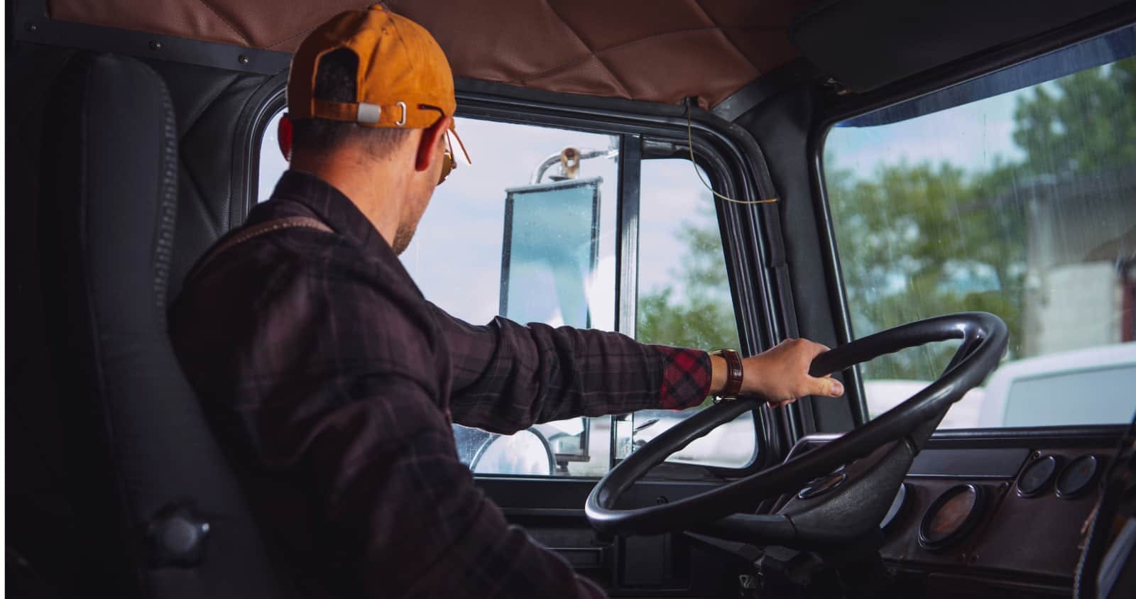 Things to Take into Consideration While Choosing a Truck Driving Job