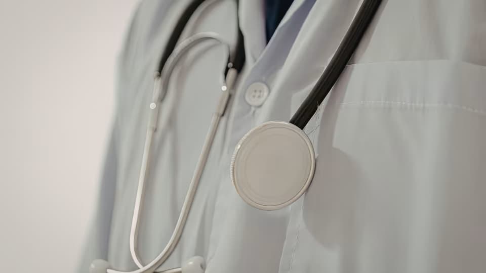 Job Shadowing Doctors: What Research Reveals About Why It Matters and How to Do It Well