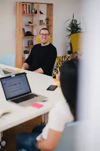 What Exactly is Employee Appreciation and What Can HR Teams Do to Support It?