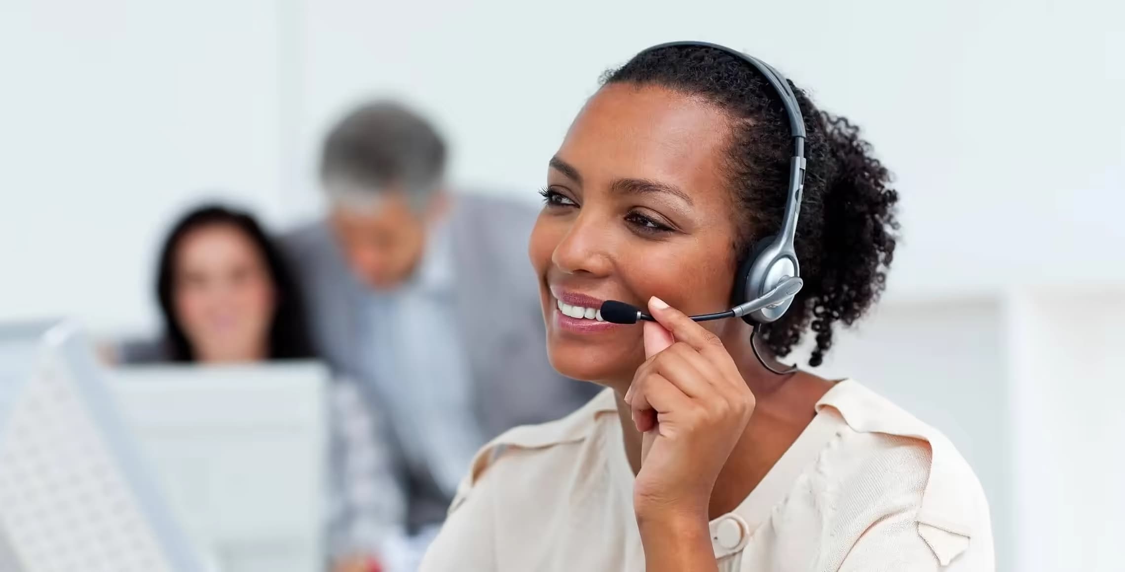What Lies Ahead for Contact Centers in 2026? 7 Key Predictions