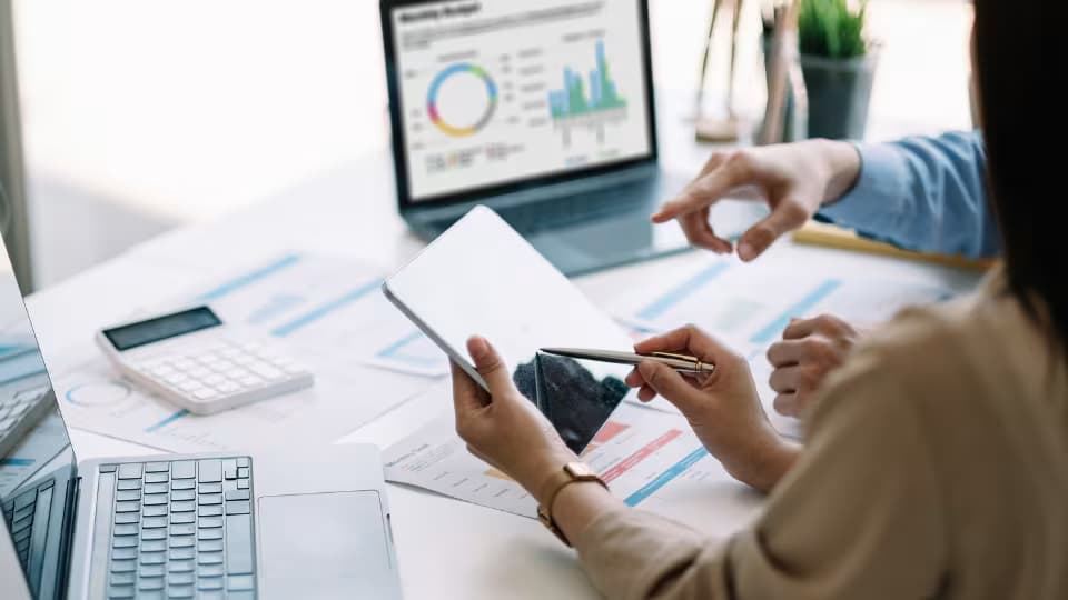 HR KPIs: Metrics for Driving Organizational Success