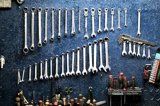 Structuring Your Garage for Work and Storage Needs